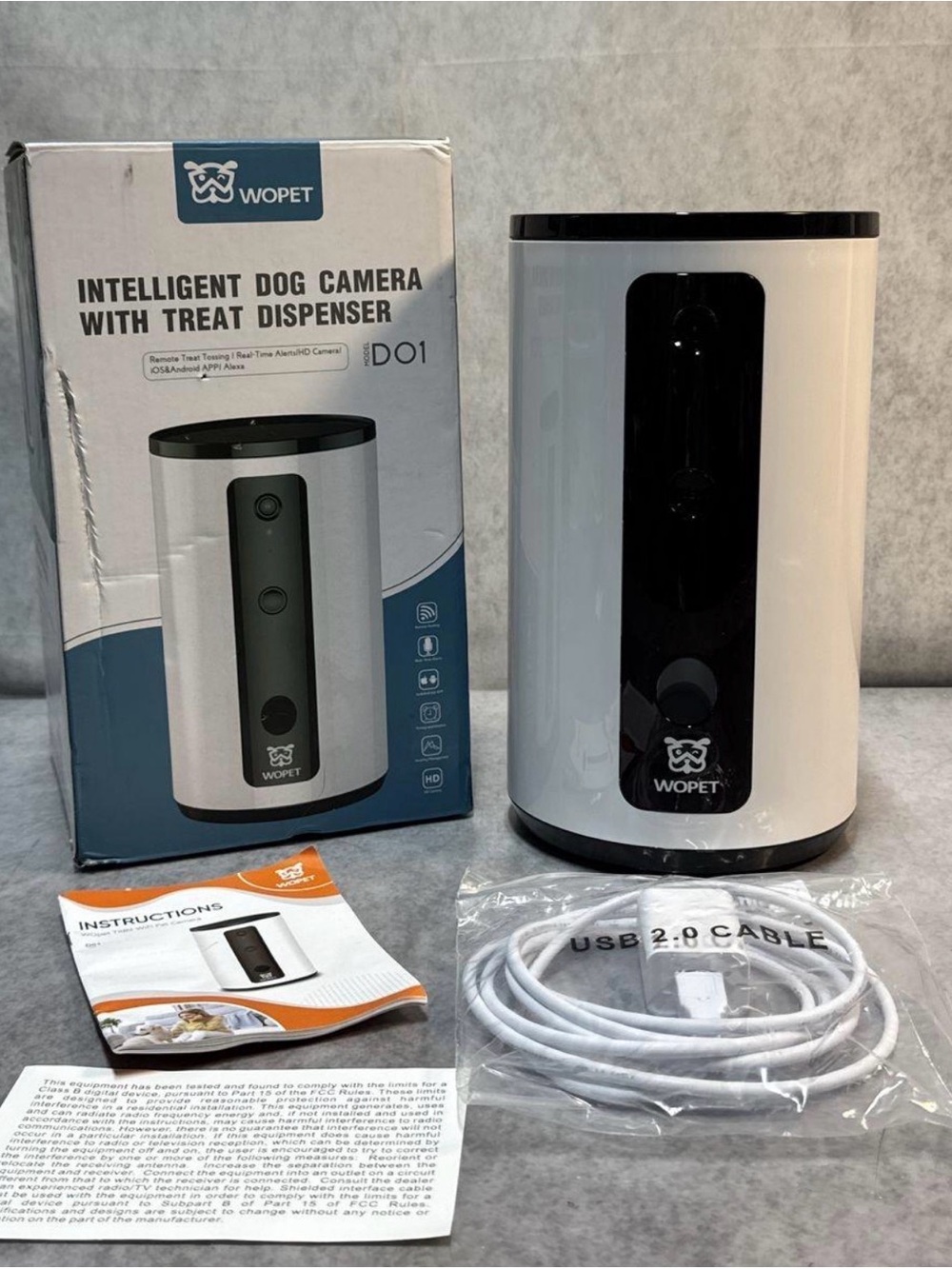 White & Black Intelligent Dog Treat Dispenser with Camera